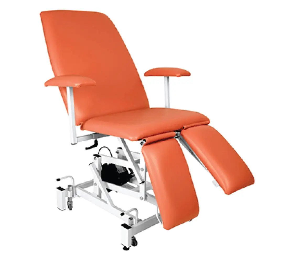 Joslin wide/bariatric split-leg clinic